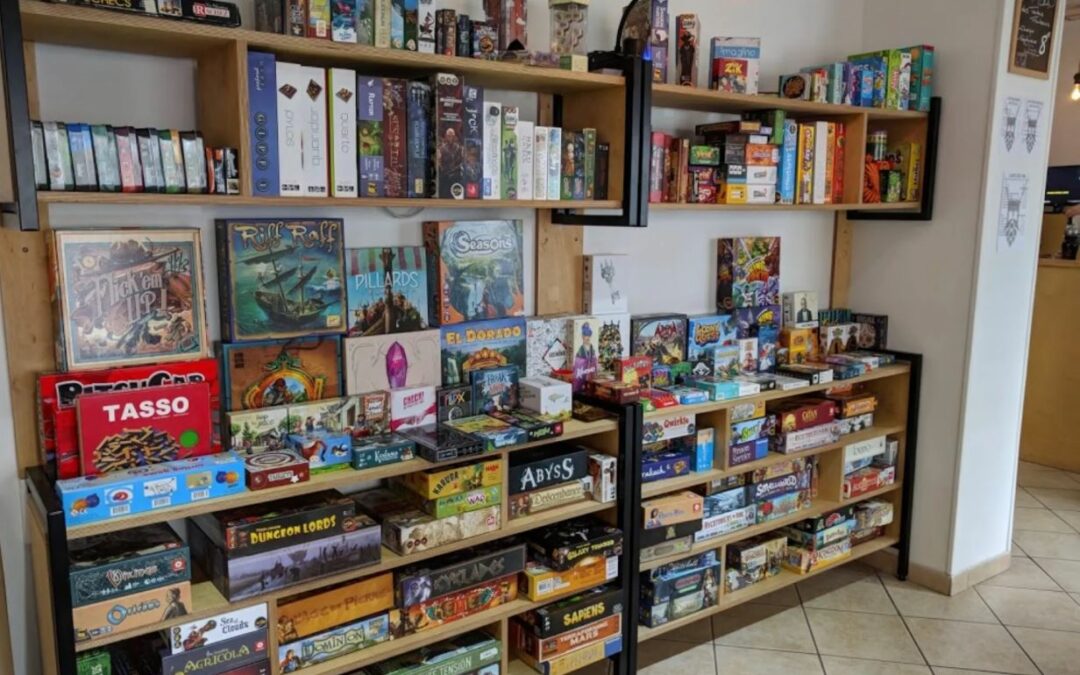 Bar à jeux de société – Shrubbery Bar à jeux de société – Shrubbery